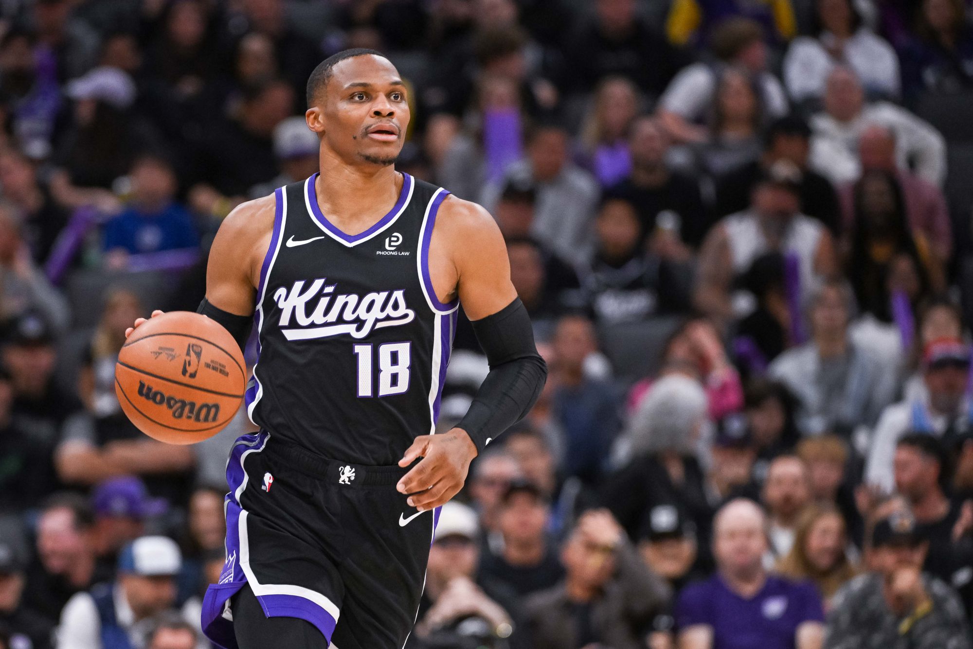 Schroeder nhận được đường kiến tạo từ Westbrook và tung cú sút ba điểm. Cầu thủ này đã ghi được cú triple-double đầu tiên trong mùa giải.