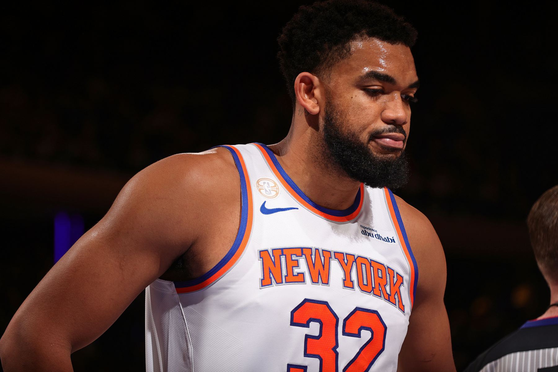 Towns ghi được 15 điểm và 12 rebound để lập double-double trong trận thứ bảy liên tiếp và là lần thứ 10 trong mùa giải này.