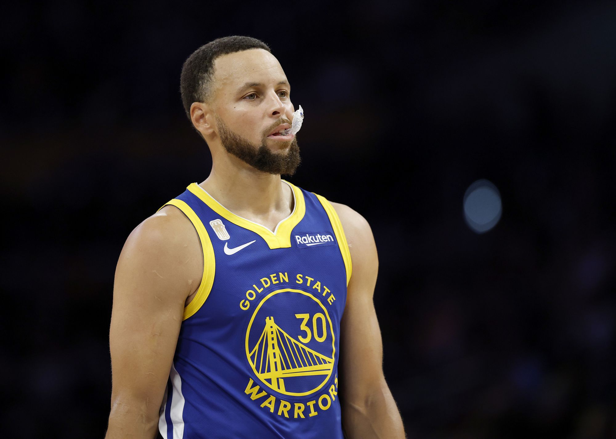 Curry ghi được 22 điểm trong quý thứ ba, xếp đầu tiên trong lịch sử với 43 điểm trên 20 điểm trong một quý duy nhất trong sự nghiệp của anh ấy.