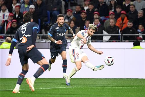 Marseille đấu với Lyon