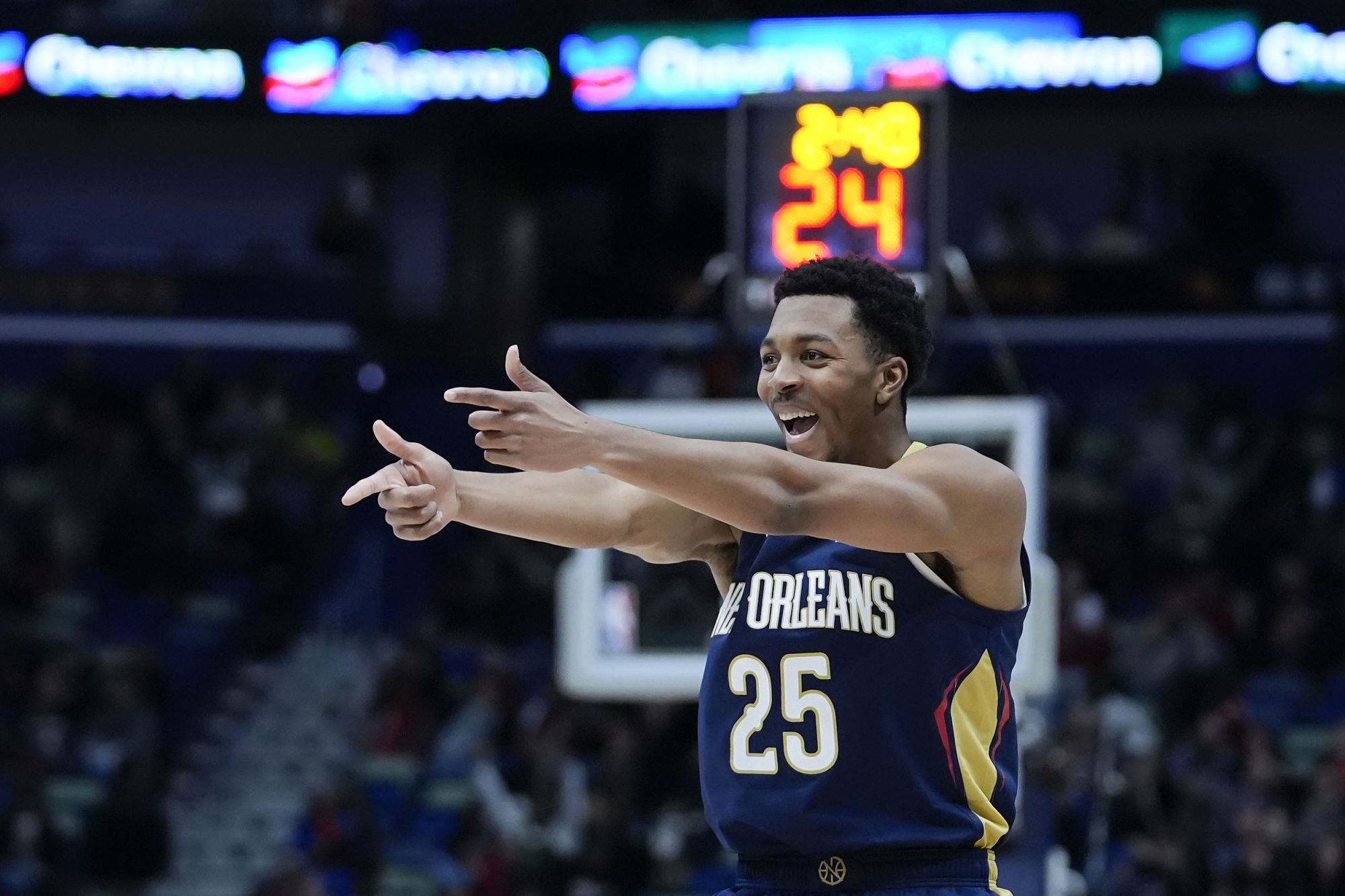 Cầu thủ Pelicans duy nhất ghi được con số gấp đôi trong hiệp đấu! Murphy ghi được 22 điểm hiệu quả và phải vật lộn để hỗ trợ bản thân.