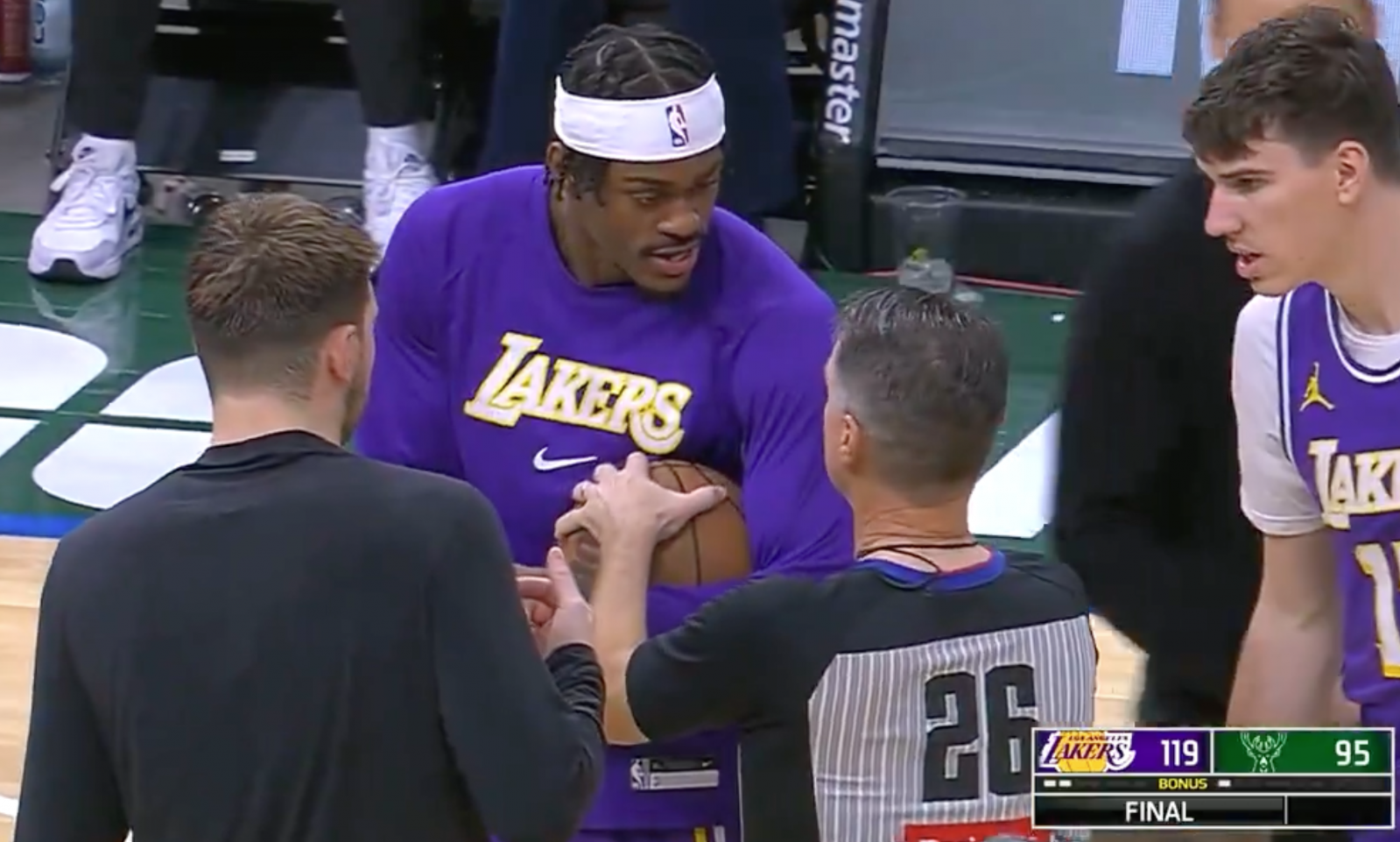 Cầu thủ mới của Lakers, Tierro đã ra mắt sự nghiệp, Antetokounmpo đã biết chuyện và chủ động giao bóng
