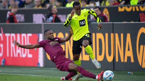 Dortmund đấu với Augsburg