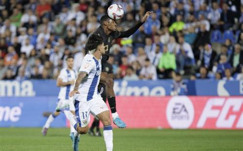 Leganes đấu với Valencia