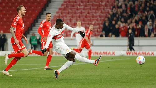 Stuttgart đấu với Union Berlin