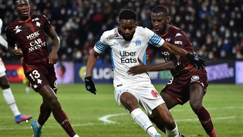 Marseille đấu với Metz