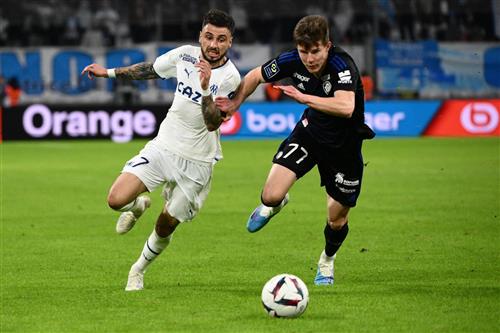 Marseille đấu với Strasbourg