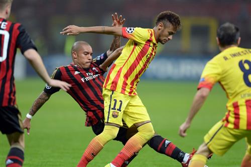AC Milan đấu với Barcelona