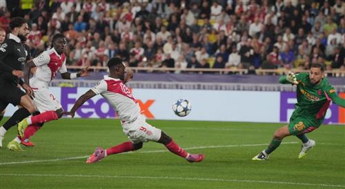 Monaco đấu với Manchester City