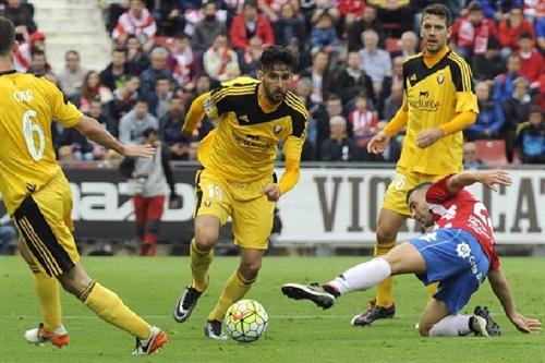 Girona đấu với Robo