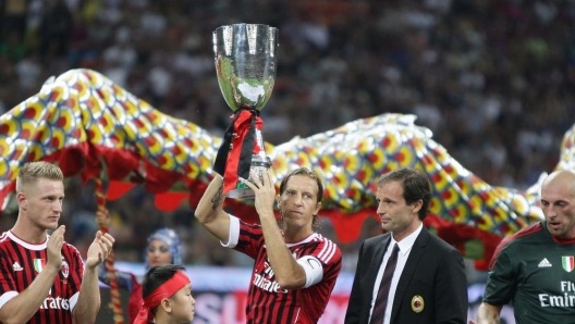 Cựu cầu thủ Milan: Milan không thể thiếu Rabiot Cả Leo và Nkunku đều không phù hợp với vị trí thứ năm.